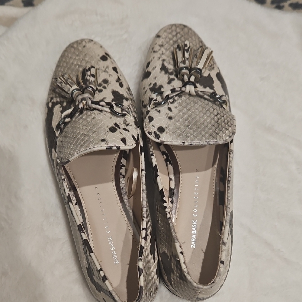 Zara Snakeskin Loafers - Black and Cream